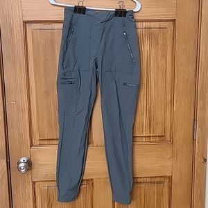 Athleta Headlands Hybrid Cargo II pants